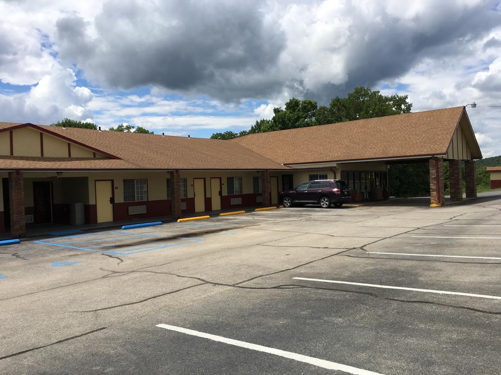 Village Inn Of Hardy Exterior foto